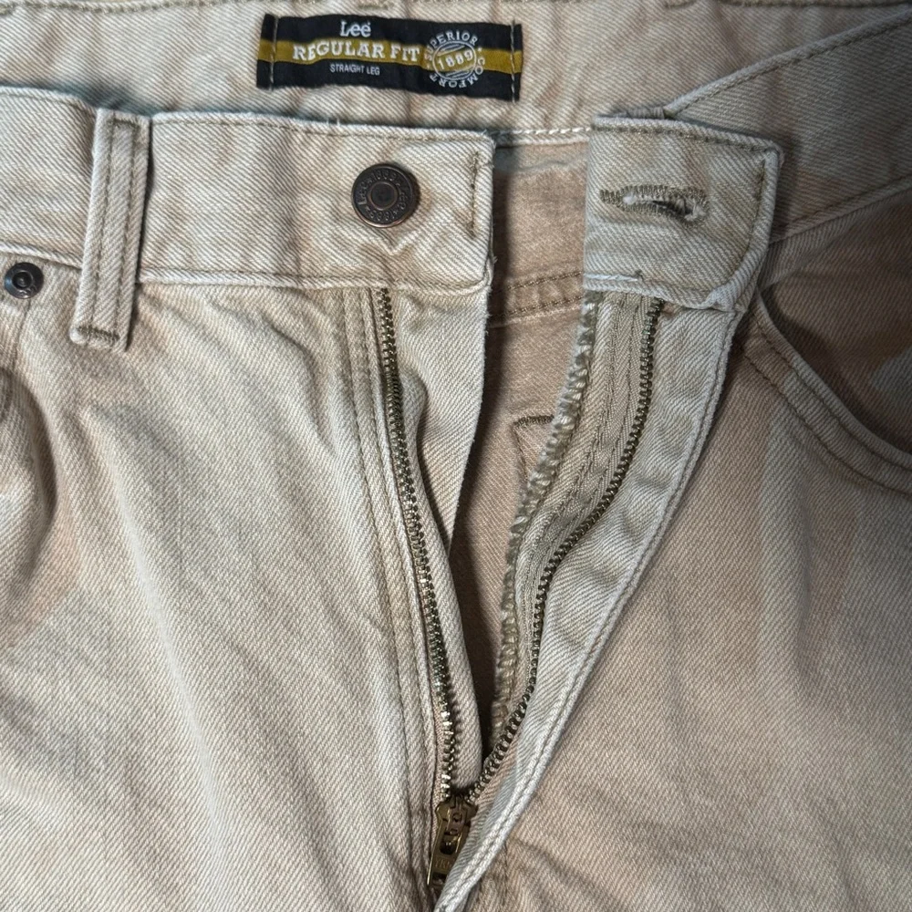 LEE Regular Fit Straight Leg Dune (Tan / Sand) Wash Denim Jeans Size 34 x 34